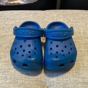 Crocs size 6 excellent condition